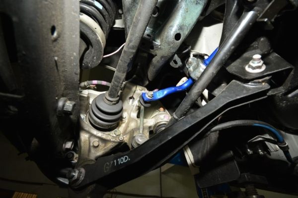 Rear Sway Bar - Image 3